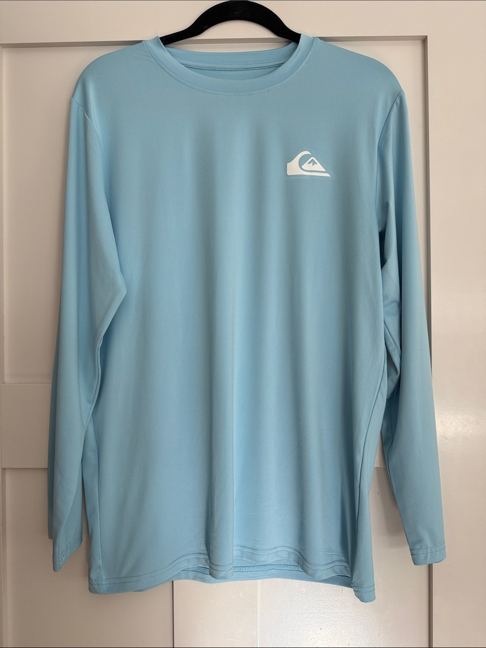 Quiksilver Boy’s XL Long-Sleeve Dri-Fit Light Blue
